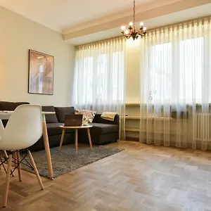 Smulikowskiego 9 , Warsaw Poland